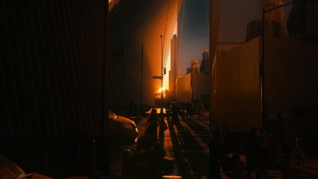 В городе шумном