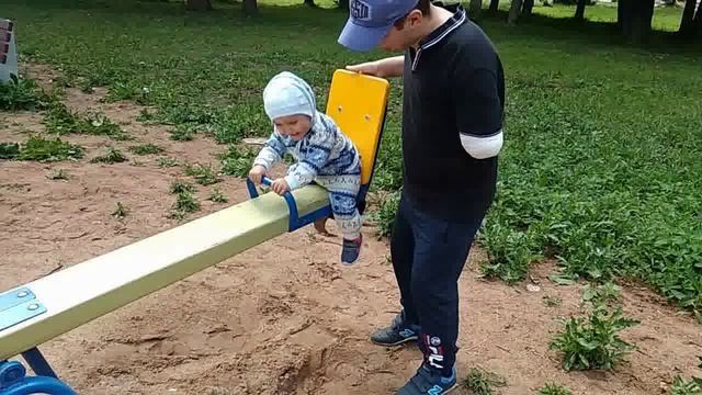 Влог#Реабилитация после аварии.Первая прогулка  с семьёй.