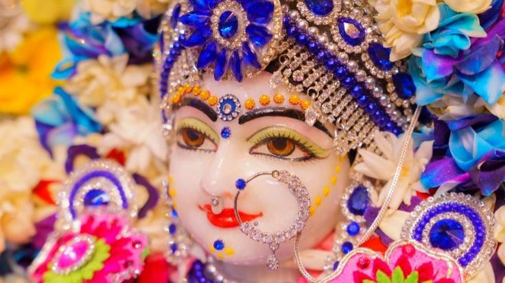 ой возлюбленный Господь Нитйананда - источник всего трансцендентного блаженства