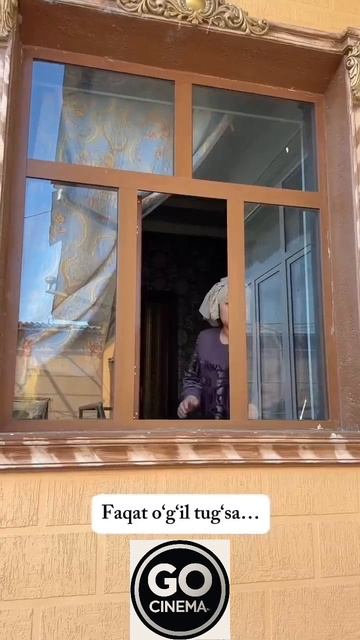 Келинига тинчлик бермайдиган қайнона. 😅