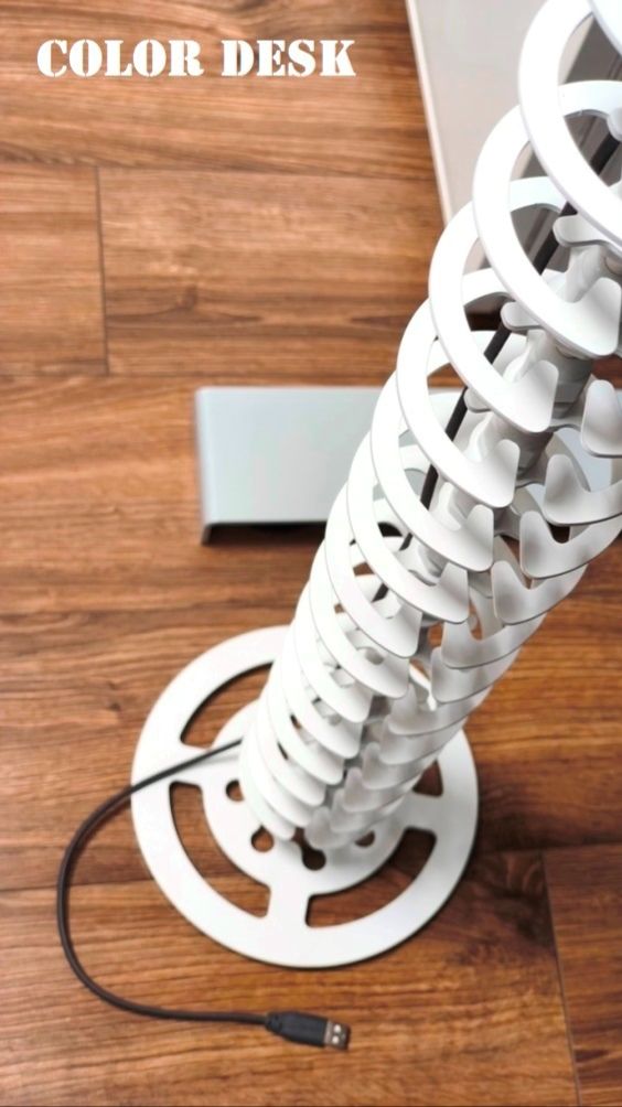 Гибкий канал для проводов письменного стола серии ЛЭП белый круглый.