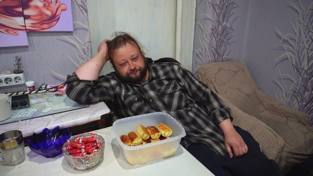 Всю ночь мама пенсионерка готовила домашние блины с мясом и творогом для сына ОН УСТАЛ ПОЧТИ НЕ ЕСТ