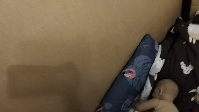 Ylog/Тим и Ариана/Утро и ночь/У Тима  болит живот /В конце Каролина и Олеся не присутствуют в видео‼