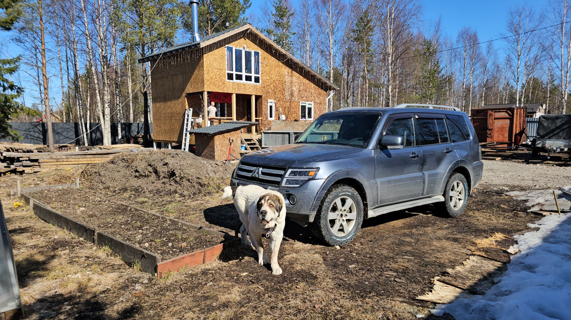 Жизнь за городом на болоте/купили летнюю резину/вывезли мусор.