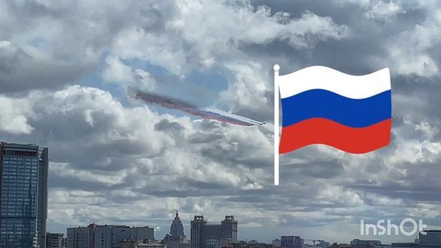 А из нашего окна репетиция видна