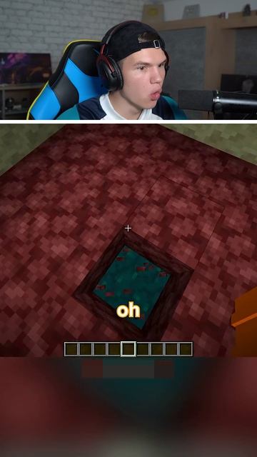 КТО ЗАБЫЛ ПОМЕНЯТЬ ПОЛ?!🤣 #shorts #шортс #minecraft #майнкрафт #майн