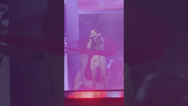 Ани Лорак шоу Аура Казань 20.04.26