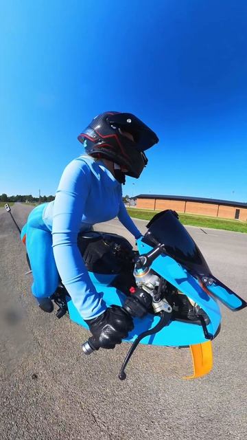 Катя Алмаз мото девушка на Дукати Ламборгини