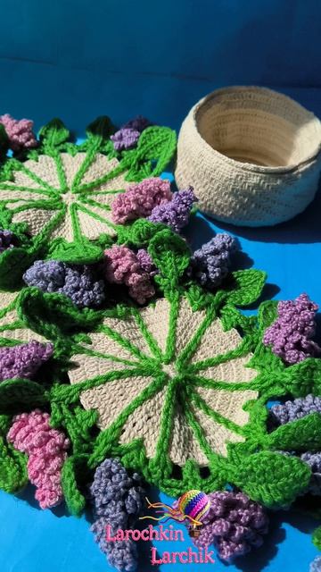 Сирень #крючком.
Салфетки на кухню.