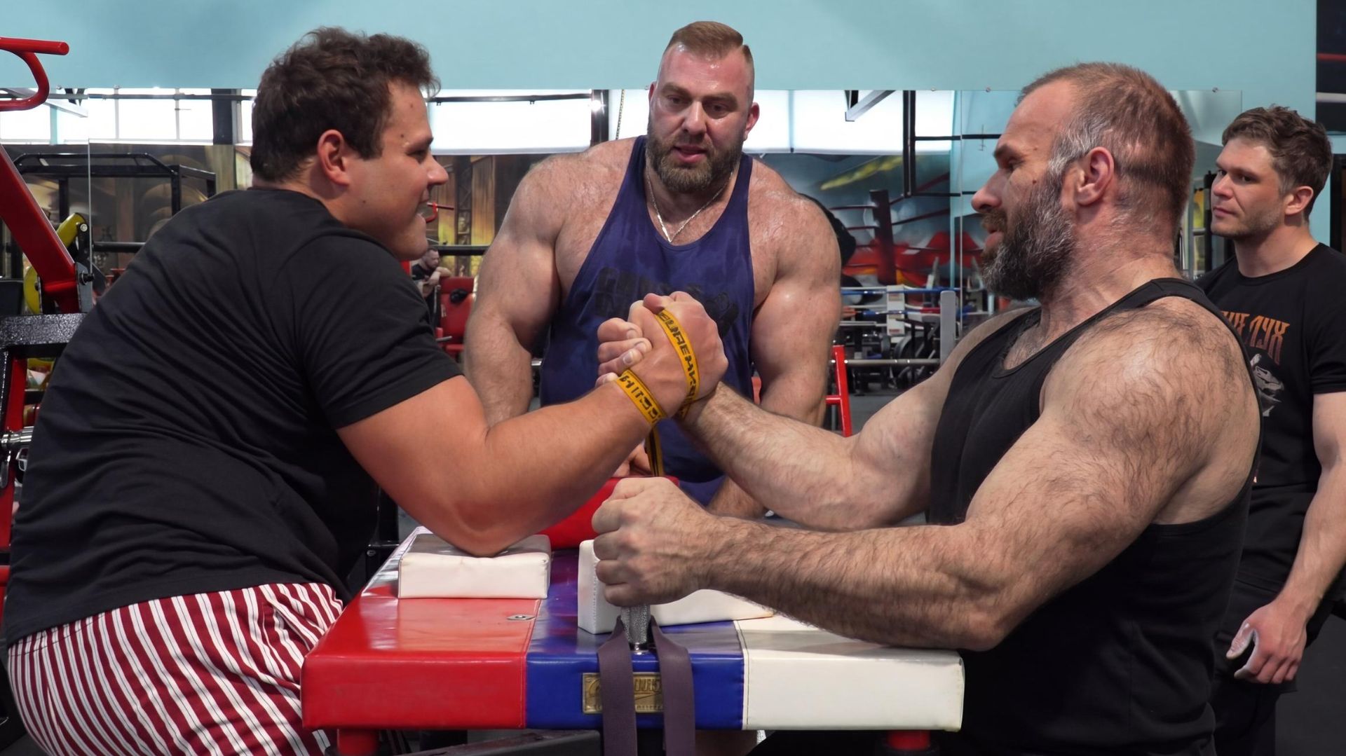 ЦЫПЛЕНКОВ VS SCHOOLBOY. Денис дал бой школьнику. АРМРЕСТЛИНГ