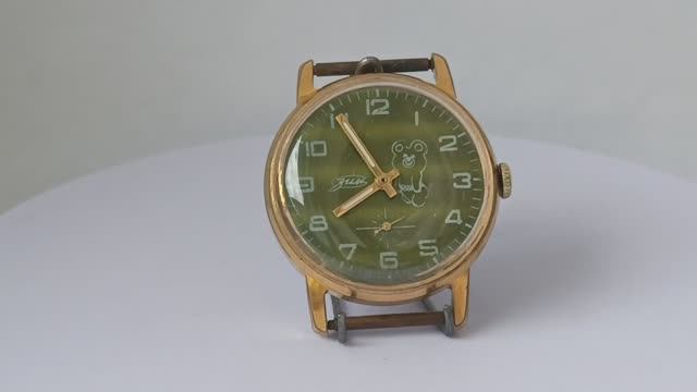 Советские часы Победа ЗИМ СССР Олимпийские AU10 в продаже