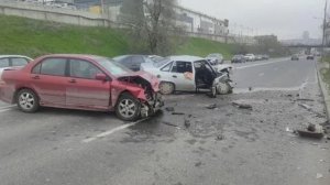 Аварии и ДТП НА ДОРОГАХ — не уступил и получил подборка на видео регистратор