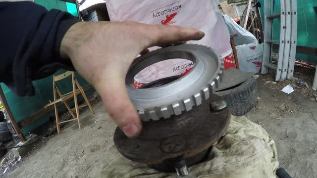 как снять и поставить импульсный диск АБС на ступицу уаз патриот