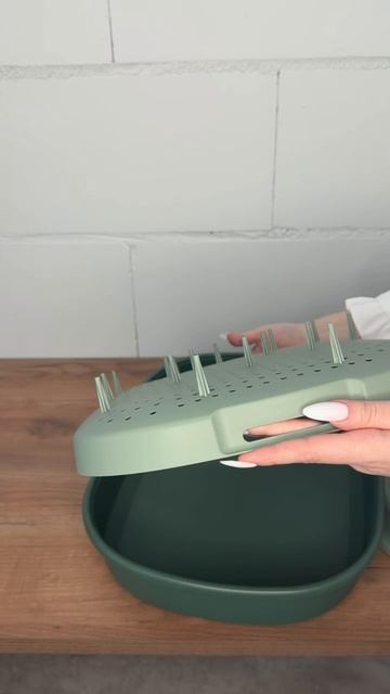 Лоток №3 для кошек с бортом сеткой RICH BREED зеленый