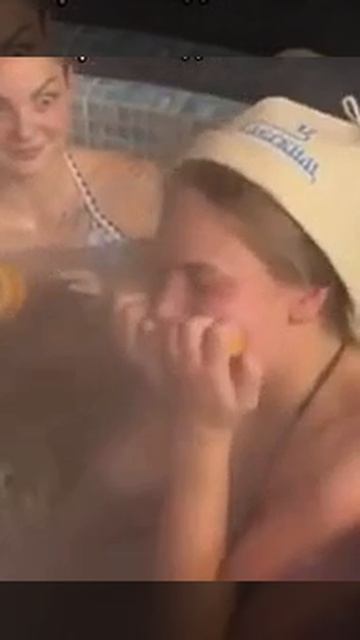 Заодно и закусила