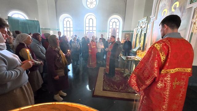 Радоница 26. Некоторые моменты со службы. Слово о. Олега. 21.04.26. Вторник в Храме