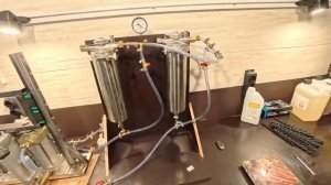 Финальная прогонка глицерина через установку. Следующий эта будет заливка пластика.