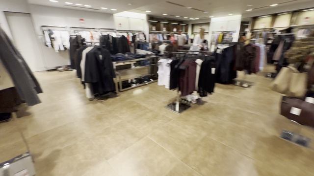 Шопинг в Паттайе. Магазин ZARA.