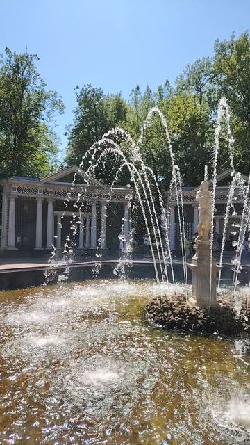 Петродворец. Фонтан  