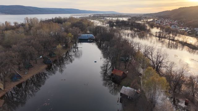 Затопило... Фëдоровские луга, у Тольятти. Паводок на Волге, Апрель.