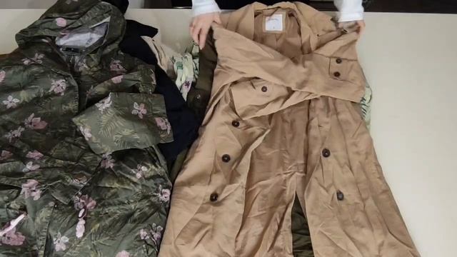 Лот 2663 Тренч, Лёгкий плащ Женский Италия КРЕМ+ЭКСТРА 860р_кг 17,7кг 29ед