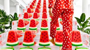 Какую Безумную лестницу выбрали бы себе?! 😱🪜✨Невероятно приятная ИИ-анимация как в Мультики!