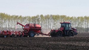 Профориентация в полях. Как студенты изучают технические аспекты работы аграриев