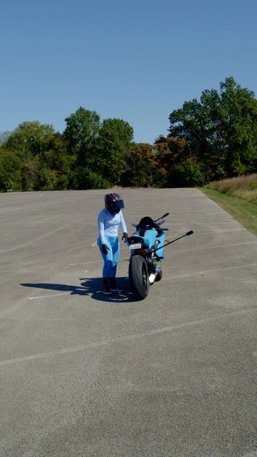 Катя Алмаз мото девушка на Дукати Ламборгини