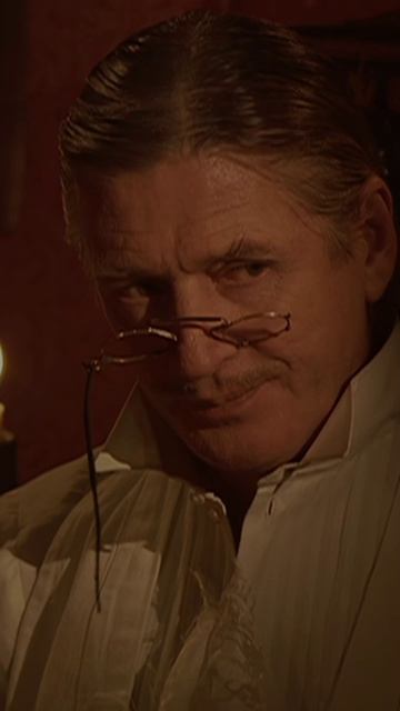 Кот-оборотень, любимый шут и спутник Воланда.Бегемот.