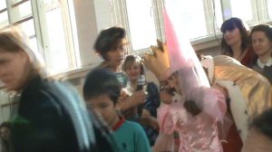 162)Ц ЁЛКА В ШКОЛЕ 1В