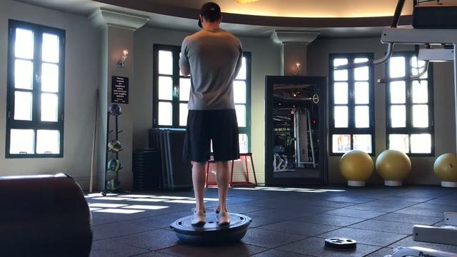 Bosu Calf Raise | Выходы на носки на Босу