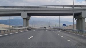 Крым, дорога на юг, ремонт в горах
