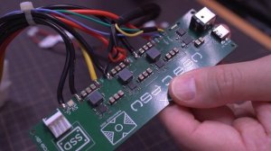 Я собрал прозрачную, как стекло, консоль XBOX