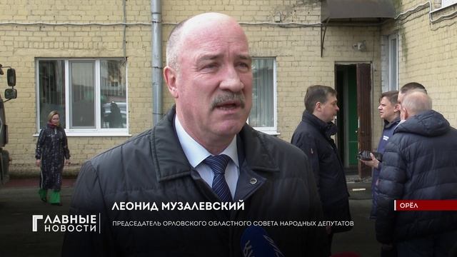 Ещё одну баню-бочку передали нашим защитникам на фронт.