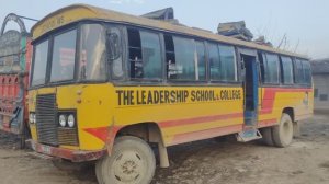Реставрация старого школьного автобуса. Пакистан. Почти ПАЗ