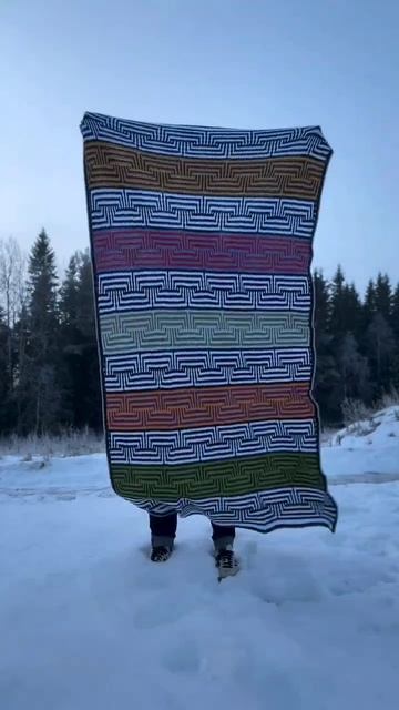 Мужчины тоже вяжут иногда...