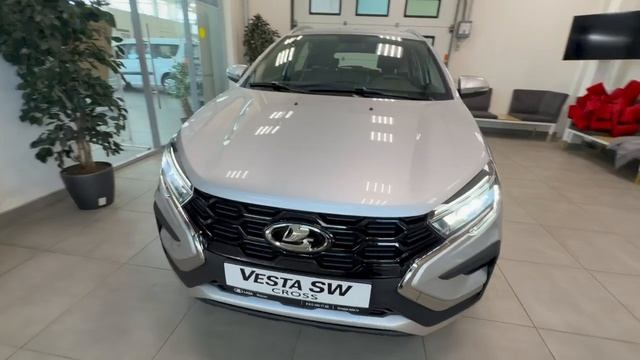 Vesta универсал Кросс Драйв 1.8 122 л.с. АТ Платина