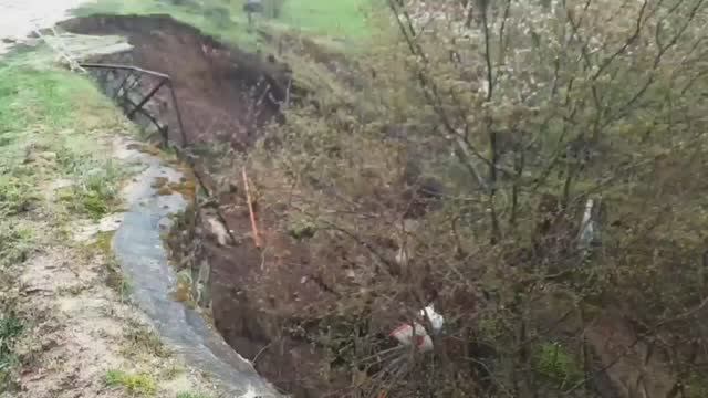 Ополозни после дождя в горах Дагестана, в горах Табасарананского района тоже ополозни вомногих селах