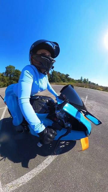 Катя Алмаз мото девушка на Дукати Ламборгини