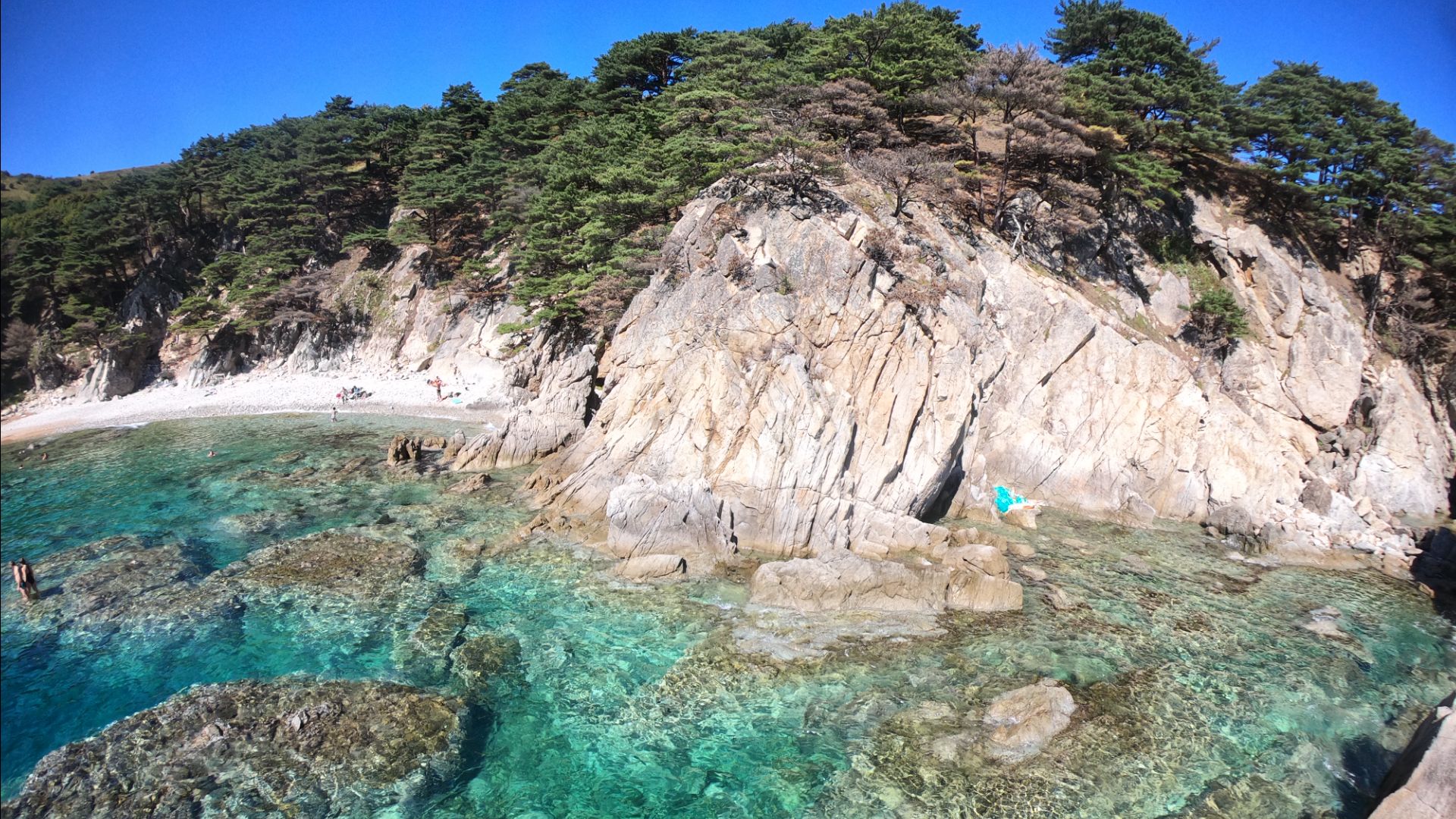 Катерная прогулка вокруг полуострова Гамова к острову Томящегося сердца.