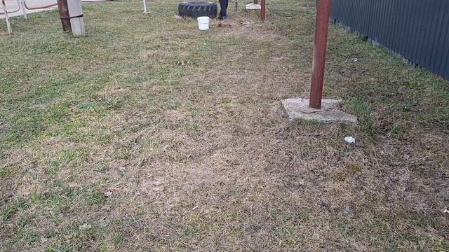 уборка территории  за воротами 20.04.26