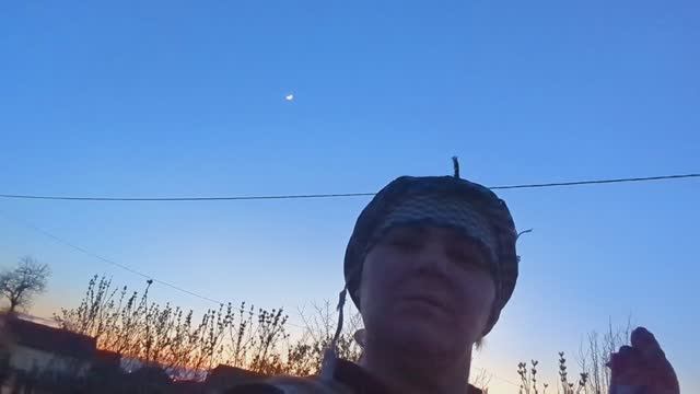 Что творится в деревне с восходом солнца.