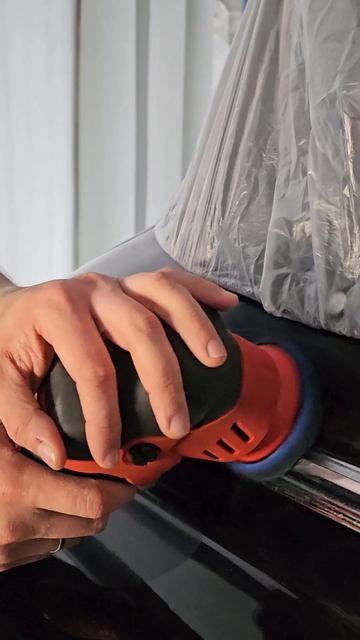 Полировка ретромашины ЗИС 110Б Юрия Гагарина