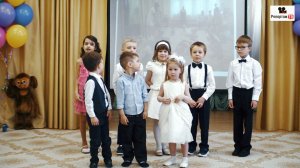 Малыши пришли к Выпускникам - младшая группа детского сада - видеосъёмка