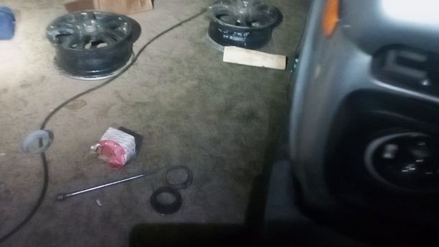 поставил на НИВУ 2131 пружины от НАДЕЖДЫ, пока только перед