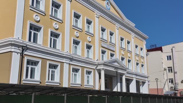 Директор школы №1 г.Якутска хочет чтобы новая школа соответствовала закону РФ 