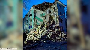 В Сызрани в результате атаки дрона ВСУ обрушился целый подъезд жилого дома.