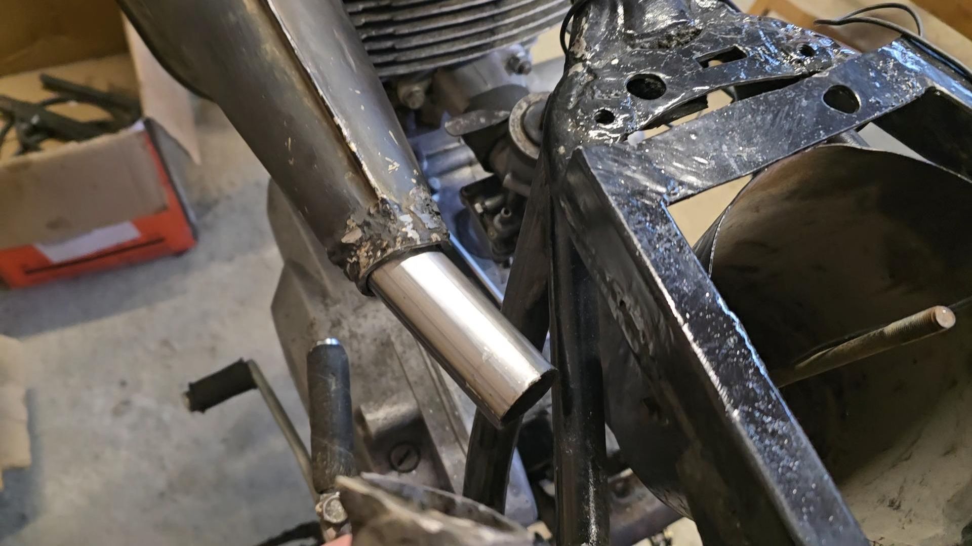 Первый запуск ИЖ К16 с двигателем Планета 5, изготовление глушителя, проставок под руль.