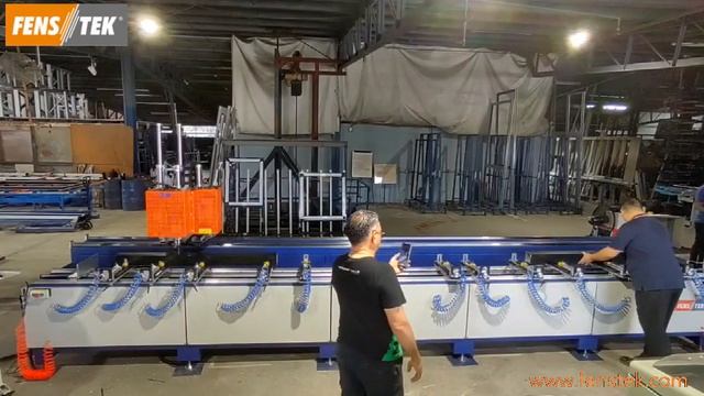 Станок для обработки алюминиевых окон с двухзонной обработкой CMC6000