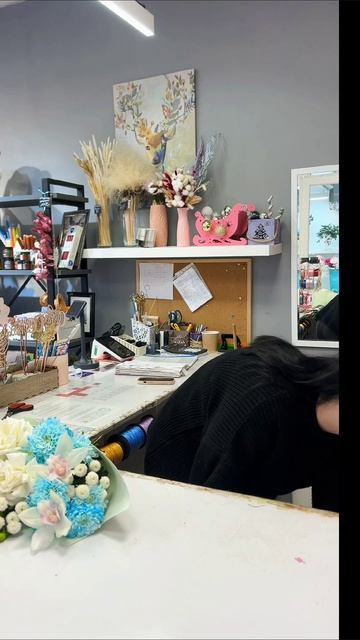 🌸 Заходите к нам за цветами и хорошим настроением! 

г.Тула 
ул.Пузакова 24
ул.Станиславского 32